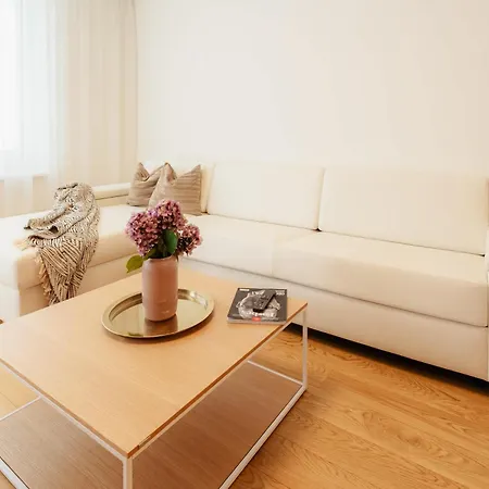 Vydrica With Balcony Appartement